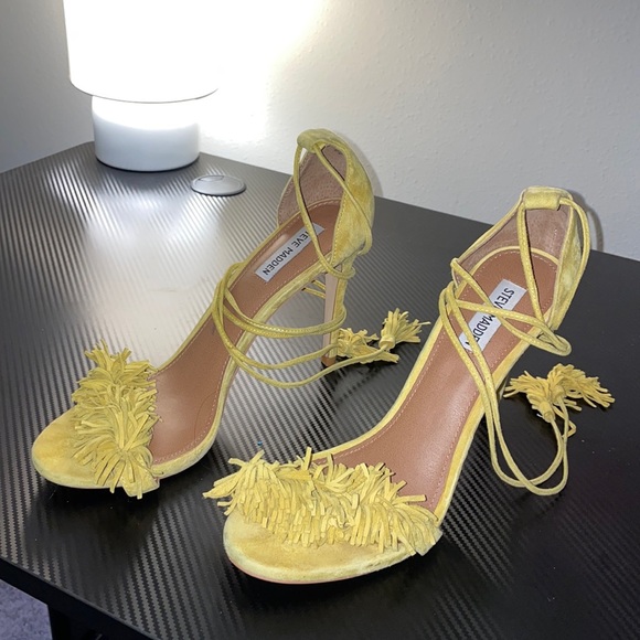 lotus sandals size 7